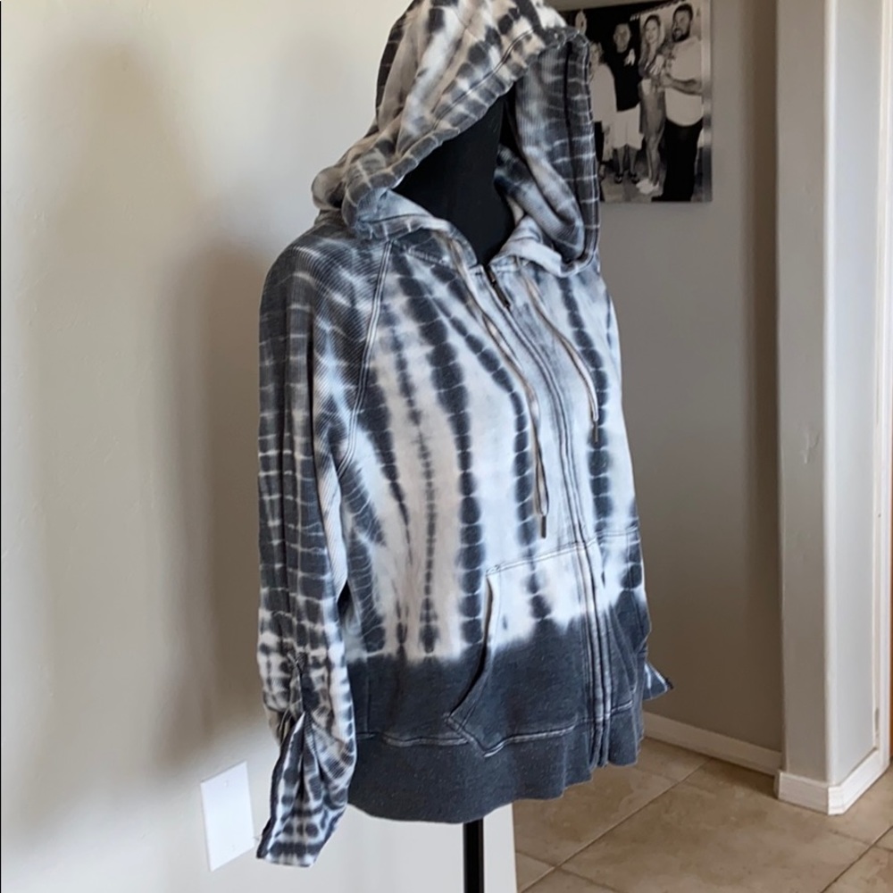 Zip up tie dyed jacket